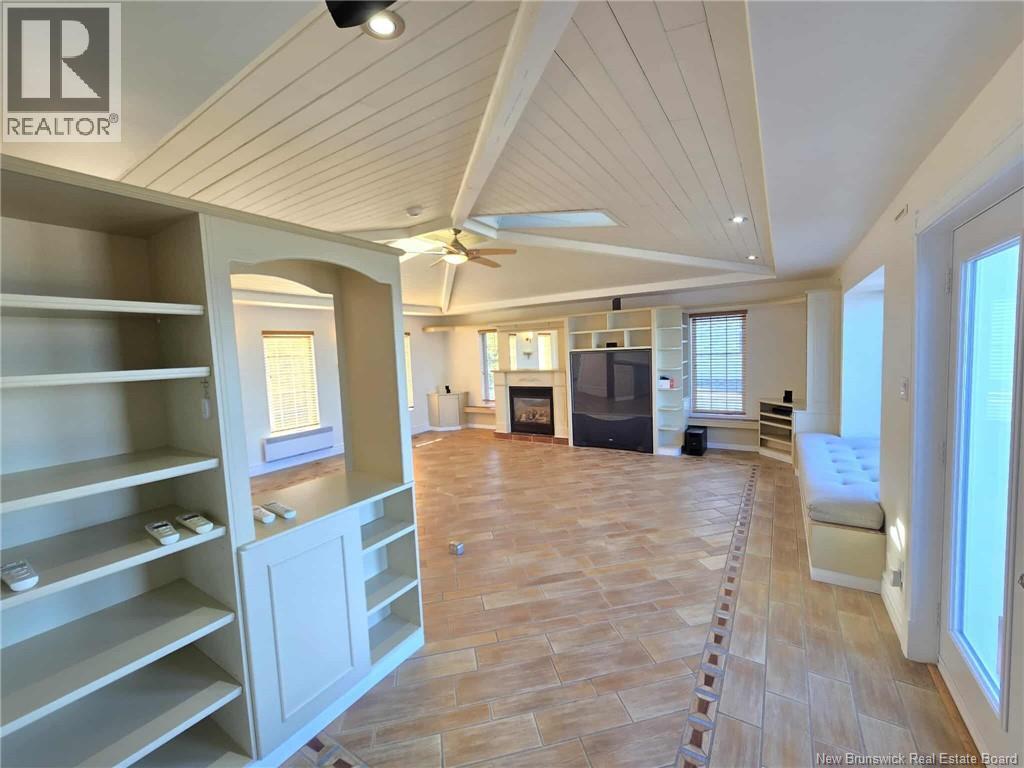 2156 Queen Elizabeth Drive, Bathurst, New Brunswick  E2A 4Y4 - Photo 37 - NB136589