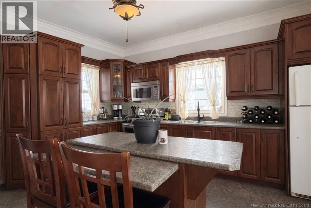344 St Patrick, Bathurst, New Brunswick  E2A 1E3 - Photo 4 - NB136584