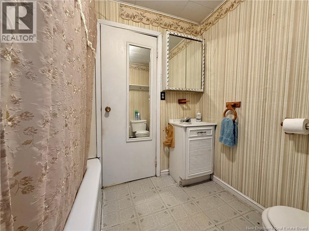 21 Maple Street, Mcadam, New Brunswick  E6J 1W1 - Photo 11 - NB136580