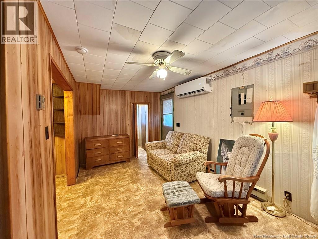 21 Maple Street, Mcadam, New Brunswick  E6J 1W1 - Photo 7 - NB136580