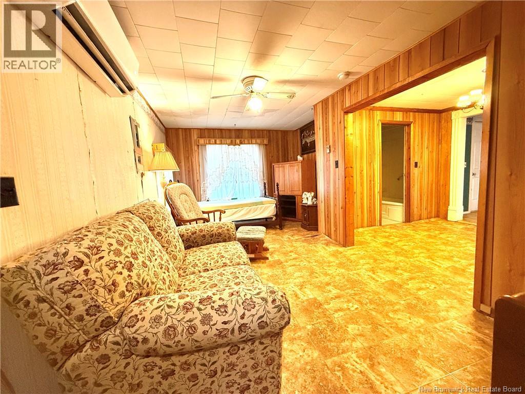 21 Maple Street, Mcadam, New Brunswick  E6J 1W1 - Photo 9 - NB136580