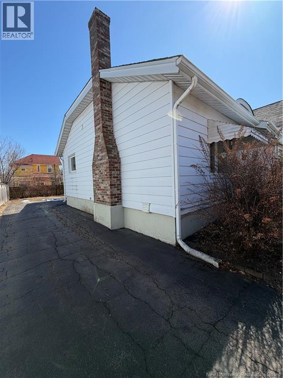 37 Winter Avenue, Moncton, New Brunswick  E1C 5X2 - Photo 3 - NB135931