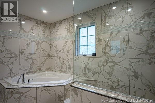 3367 Woodstock Road, Fredericton, New Brunswick  E3E 1A5 - Photo 24 - NB136643