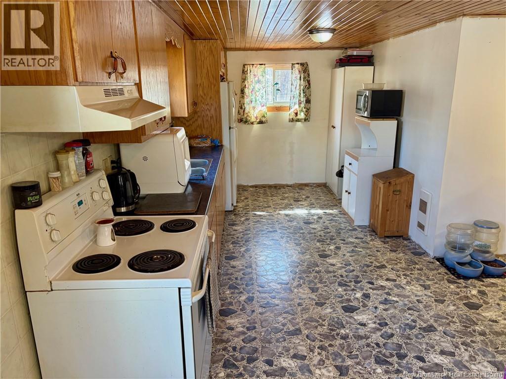 596 Mohannes Road, St. Stephen, New Brunswick  E3L 5V4 - Photo 17 - NB136482