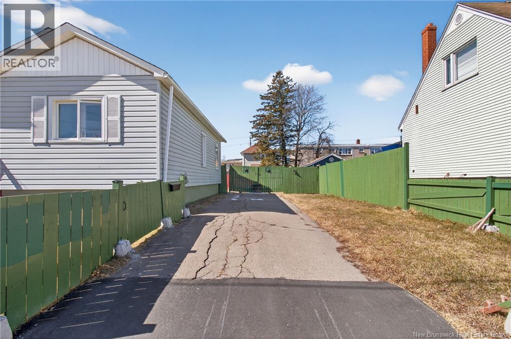 18 Stafford Street, Moncton, New Brunswick  E1C 4R4 - Photo 24 - NB136703