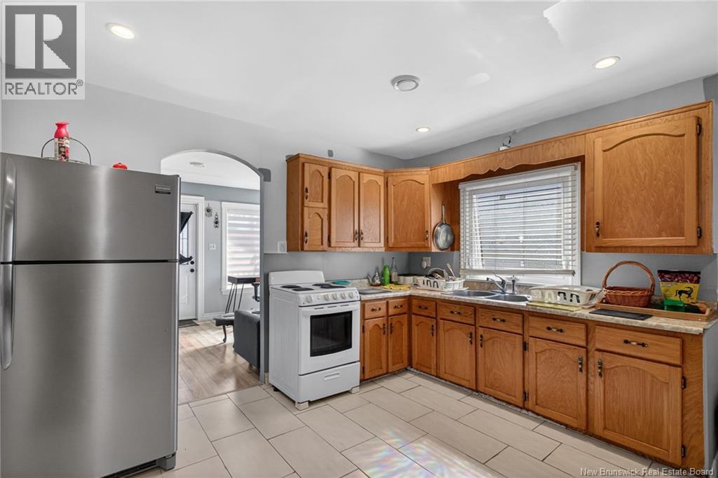 18 Stafford Street, Moncton, New Brunswick  E1C 4R4 - Photo 3 - NB136703