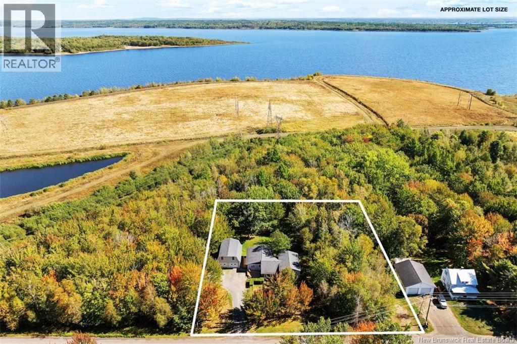 10 Newcastle Centre Rd, Newcastle Creek, New Brunswick  E4B 2L1 - Photo 2 - NB136741