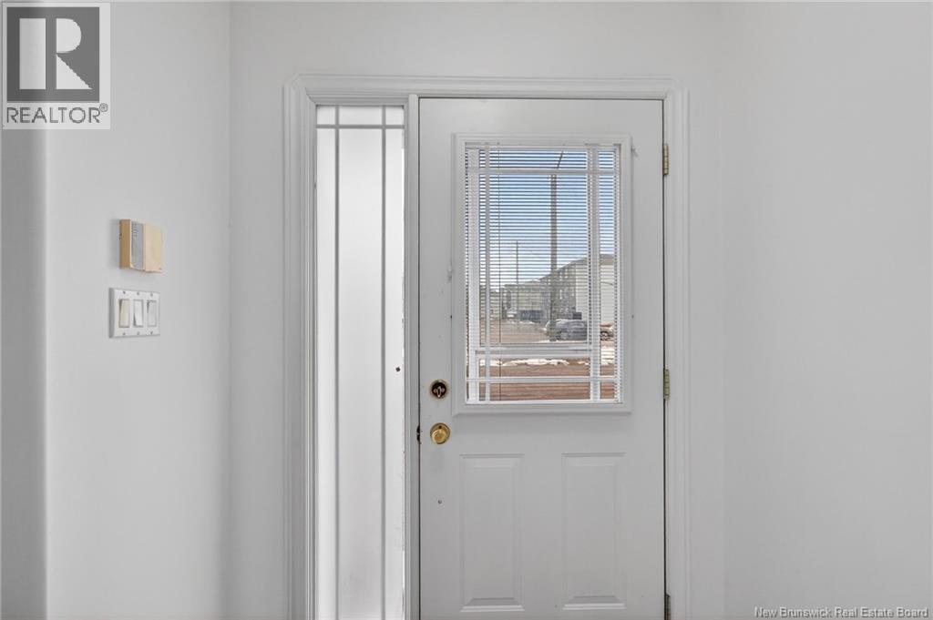 380 Champlain Street Unit# 5, Dieppe, New Brunswick  E1A 1P3 - Photo 3 - NB136770