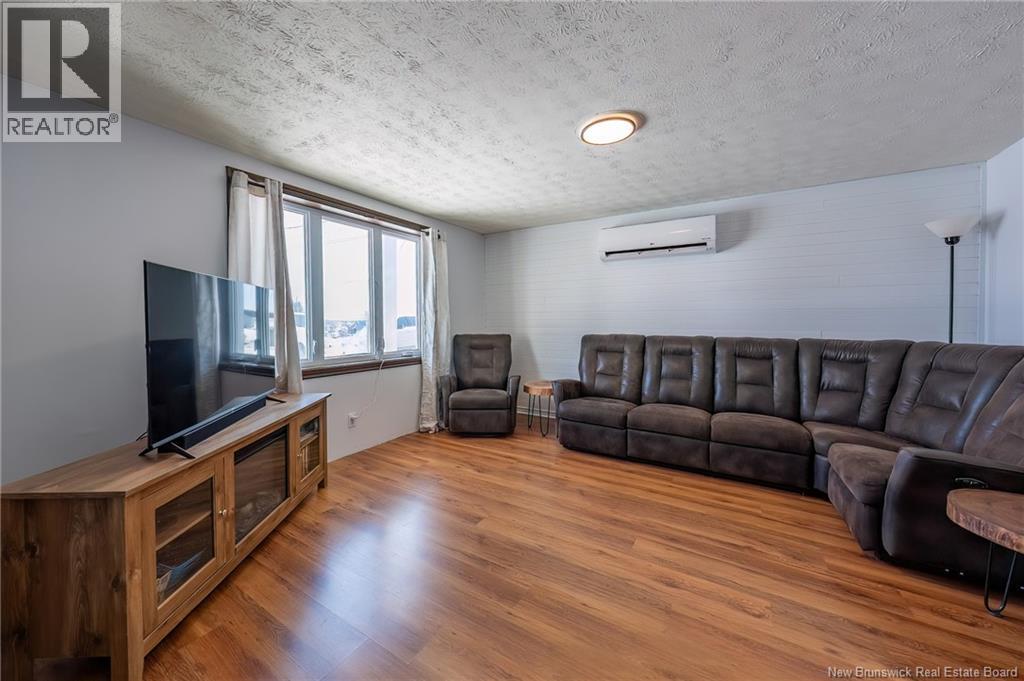 855 Walker Street, Grand Falls, New Brunswick  E3Z 1A4 - Photo 32 - NB136779