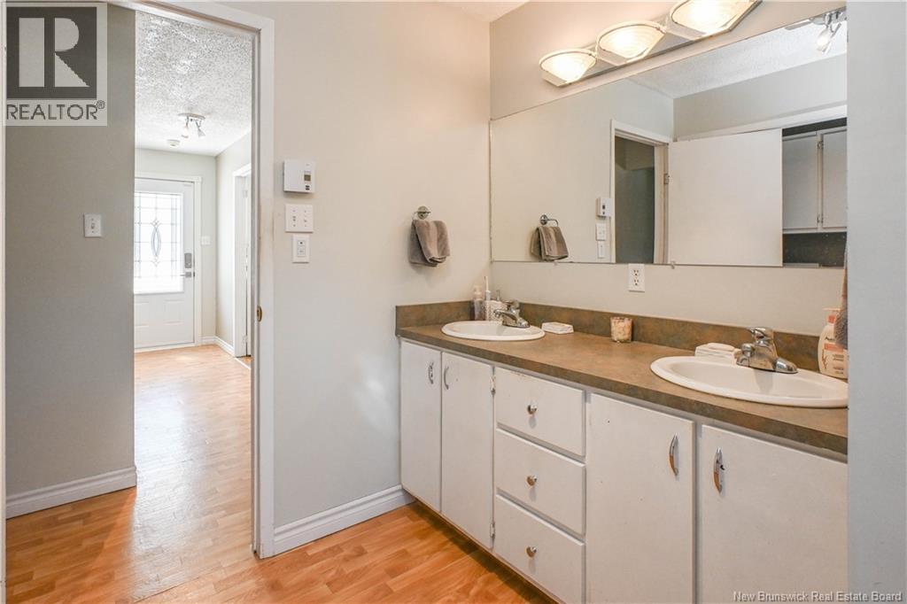 199 Saint-Simon Road, Caraquet, New Brunswick  E1W 1B3 - Photo 34 - NB136827