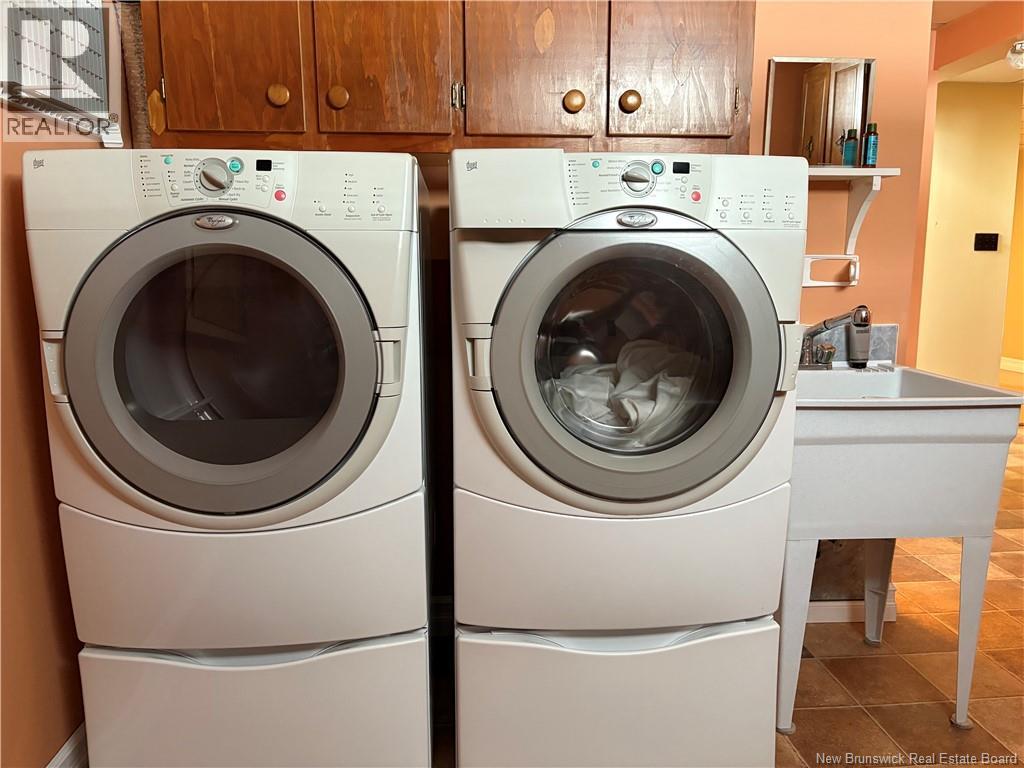 1140 Daniel Drive, Bathurst, New Brunswick  E2A 3X8 - Photo 16 - NB136454