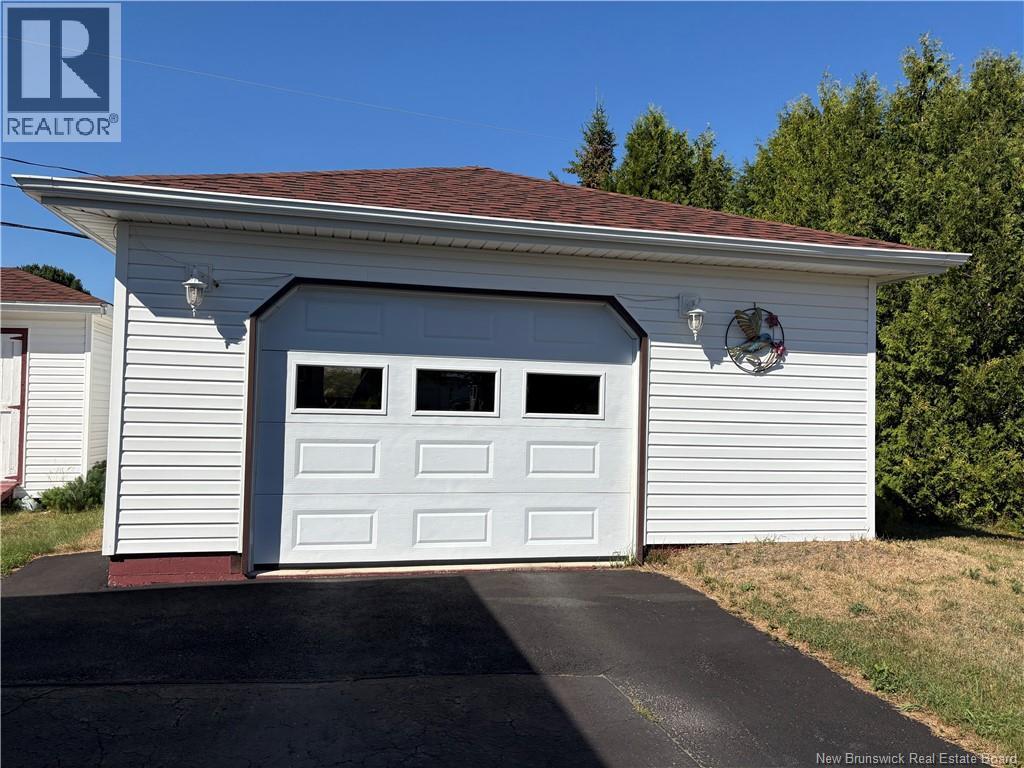 1140 Daniel Drive, Bathurst, New Brunswick  E2A 3X8 - Photo 6 - NB136454