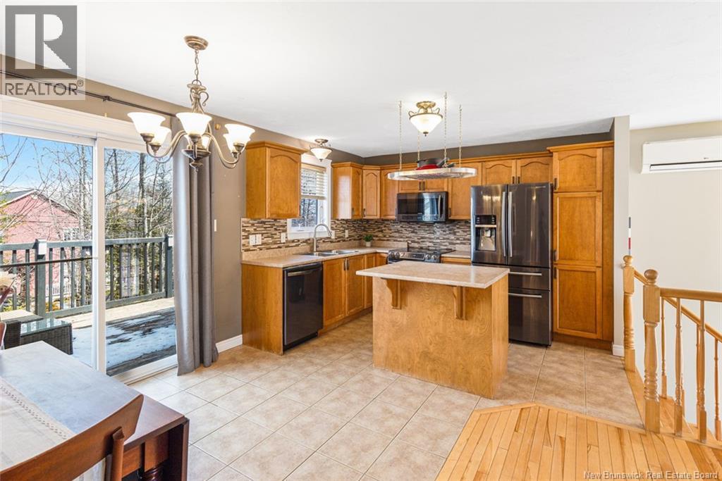 75 Mcandrew Street, Moncton, New Brunswick  E1G 4Z2 - Photo 2 - NB136808
