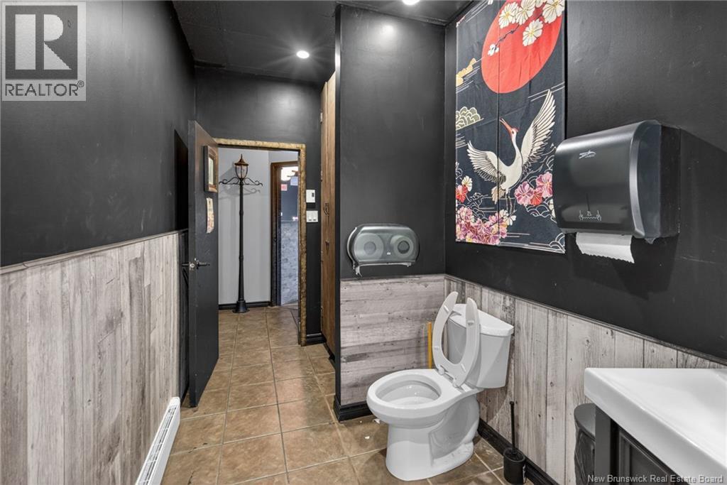 366 Queen Street, Fredericton, New Brunswick  E3B 1B2 - Photo 31 - NB136535