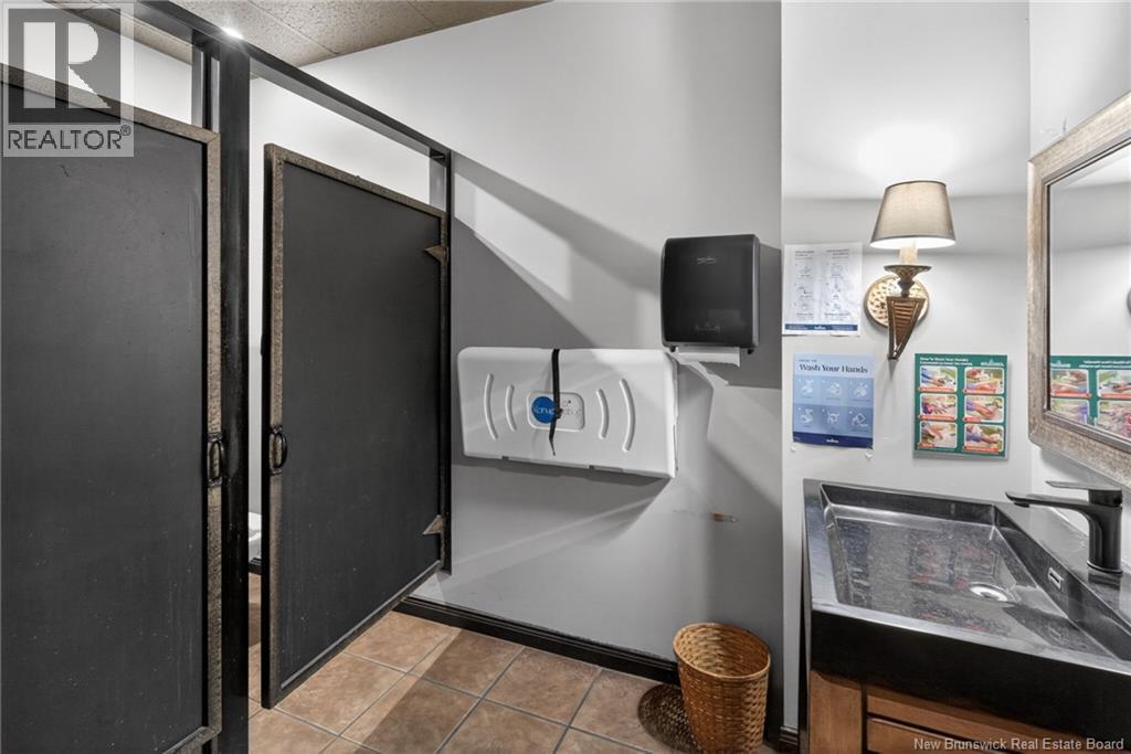 366 Queen Street, Fredericton, New Brunswick  E3B 1B2 - Photo 32 - NB136535