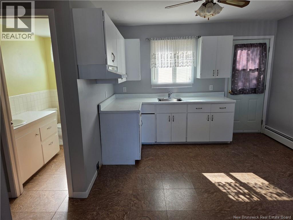 68-70 Whitney, Moncton, New Brunswick  E1C 8C6 - Photo 11 - NB136955