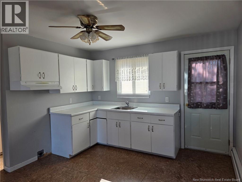 68-70 Whitney, Moncton, New Brunswick  E1C 8C6 - Photo 13 - NB136955