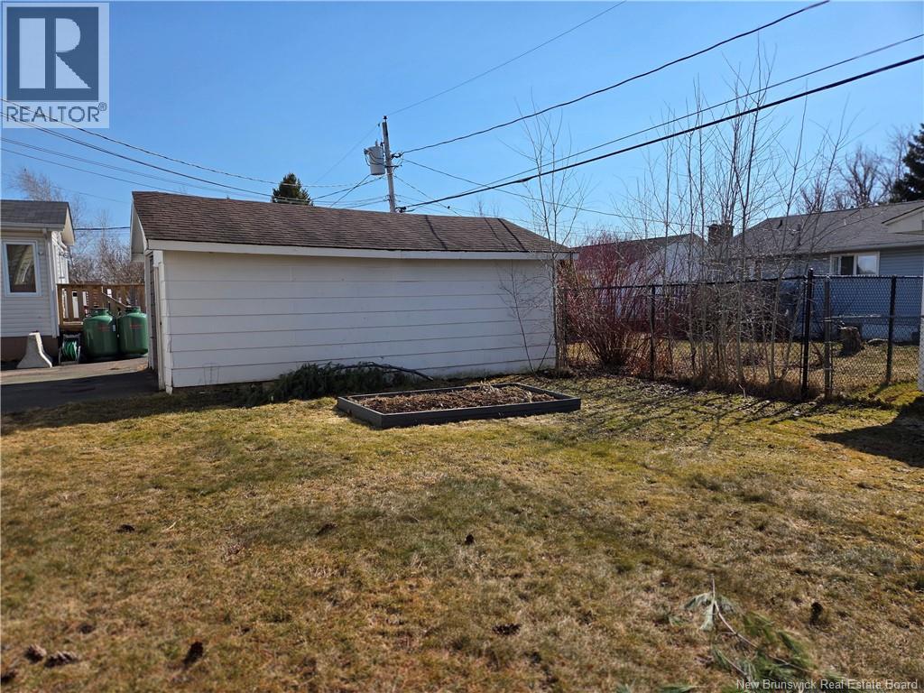 68-70 Whitney, Moncton, New Brunswick  E1C 8C6 - Photo 6 - NB136955