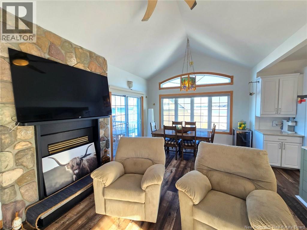 836 John Cormier, Beresford, New Brunswick  E8K 1W1 - Photo 16 - NB137041