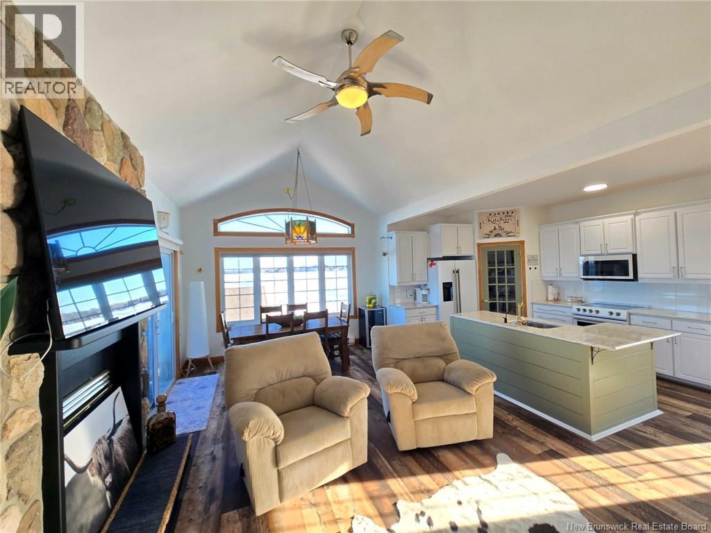 836 John Cormier, Beresford, New Brunswick  E8K 1W1 - Photo 19 - NB137041