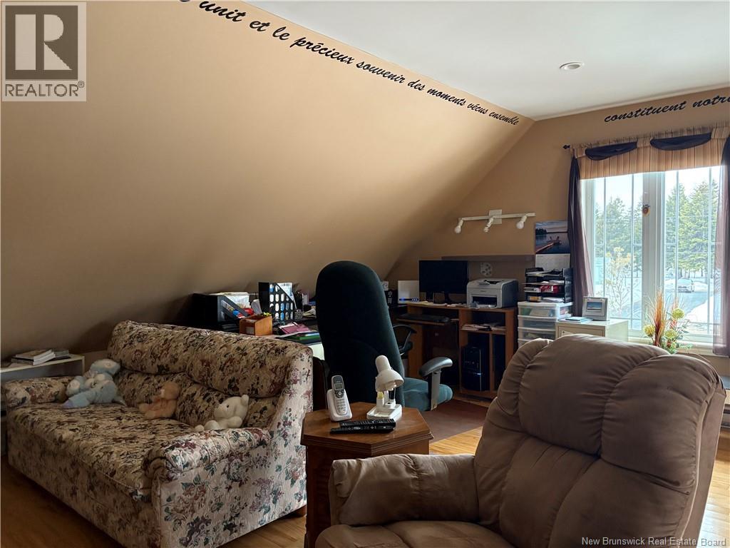 78 Rue Des Champs, Pointe-Verte, New Brunswick  E8J 2V4 - Photo 22 - NB136240