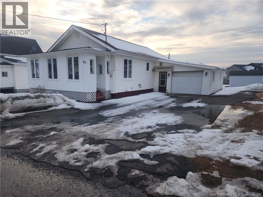 66 St-Antoine Street, Saint-Léonard, New Brunswick  E7E 1Z4 - Photo 1 - NB136992