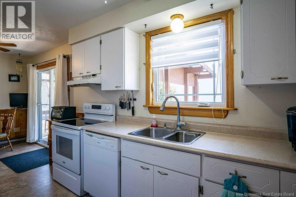 16 Harding Drive, Nackawic, New Brunswick  E6G 1C4 - Photo 13 - NB137095