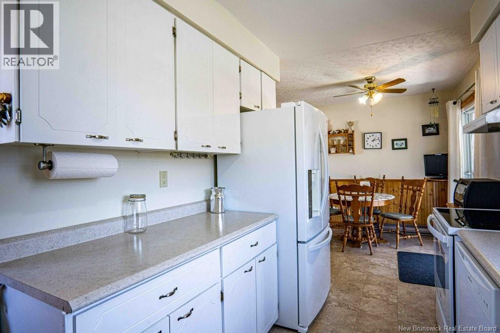 16 Harding Drive, Nackawic, New Brunswick  E6G 1C4 - Photo 15 - NB137095