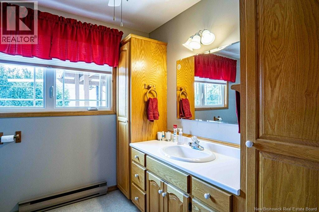 16 Harding Drive, Nackawic, New Brunswick  E6G 1C4 - Photo 20 - NB137095