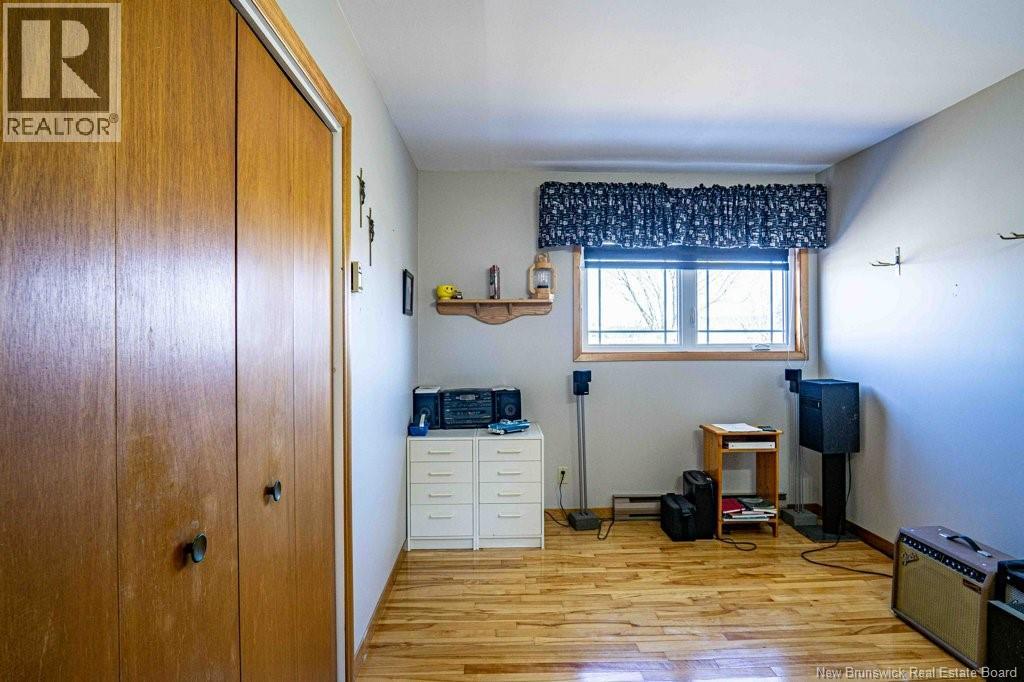 16 Harding Drive, Nackawic, New Brunswick  E6G 1C4 - Photo 21 - NB137095