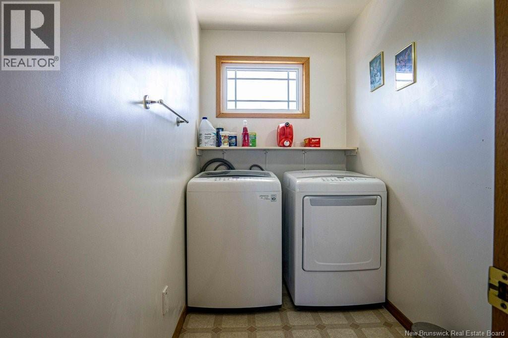 16 Harding Drive, Nackawic, New Brunswick  E6G 1C4 - Photo 25 - NB137095