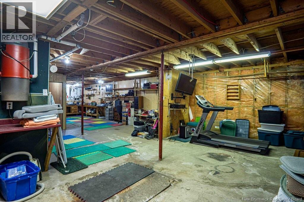 16 Harding Drive, Nackawic, New Brunswick  E6G 1C4 - Photo 32 - NB137095