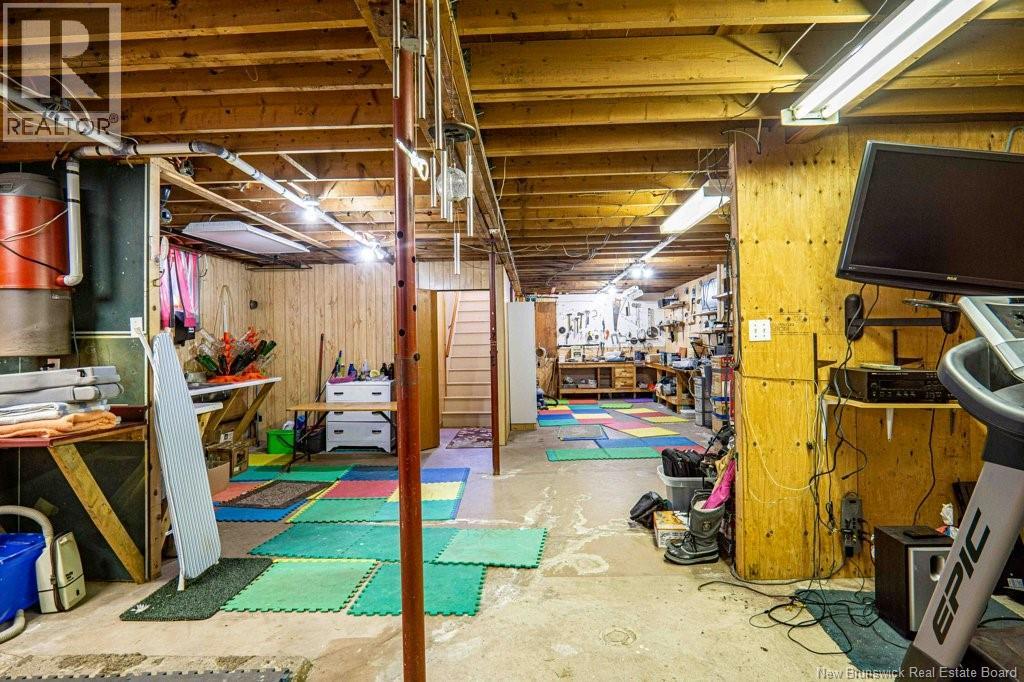 16 Harding Drive, Nackawic, New Brunswick  E6G 1C4 - Photo 33 - NB137095