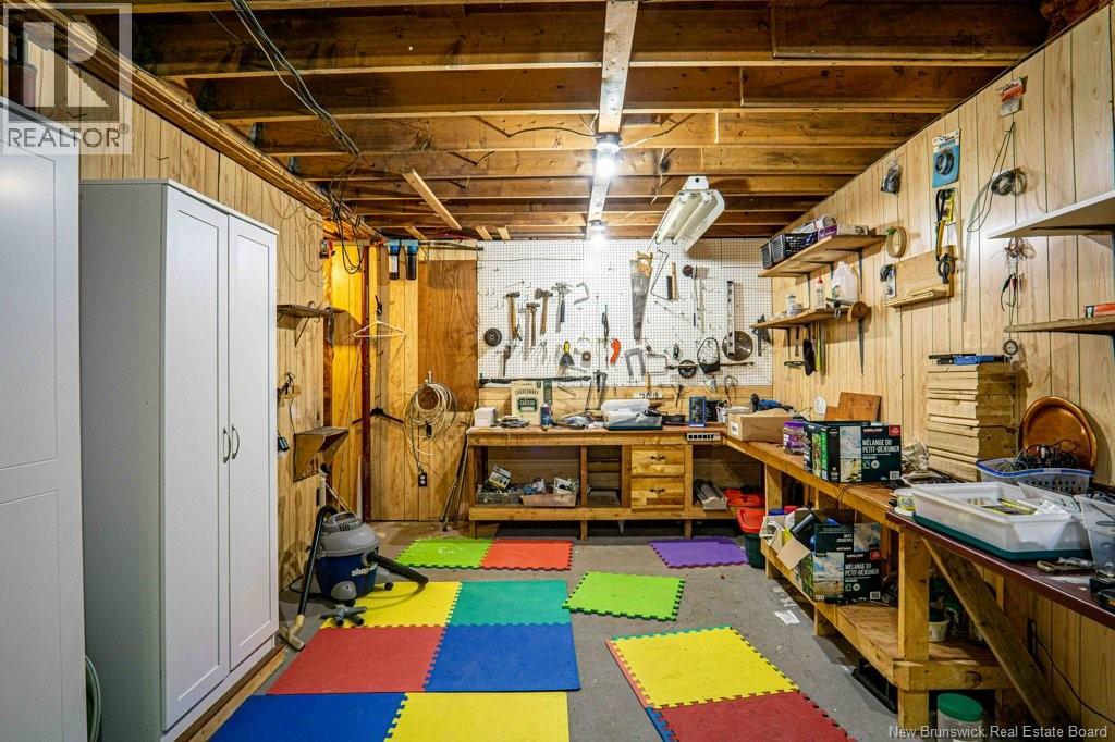 16 Harding Drive, Nackawic, New Brunswick  E6G 1C4 - Photo 36 - NB137095