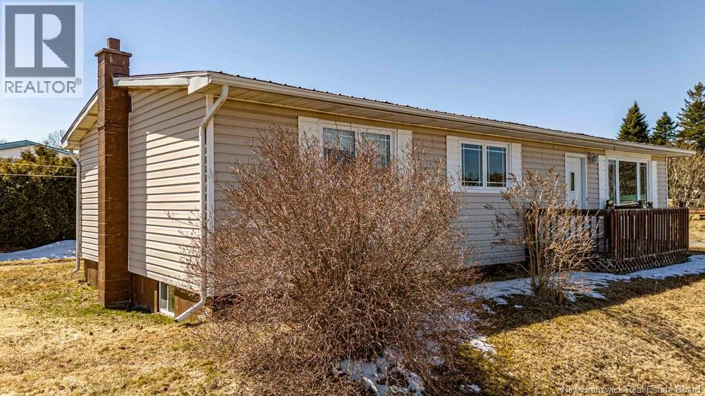 16 Harding Drive, Nackawic, New Brunswick  E6G 1C4 - Photo 38 - NB137095