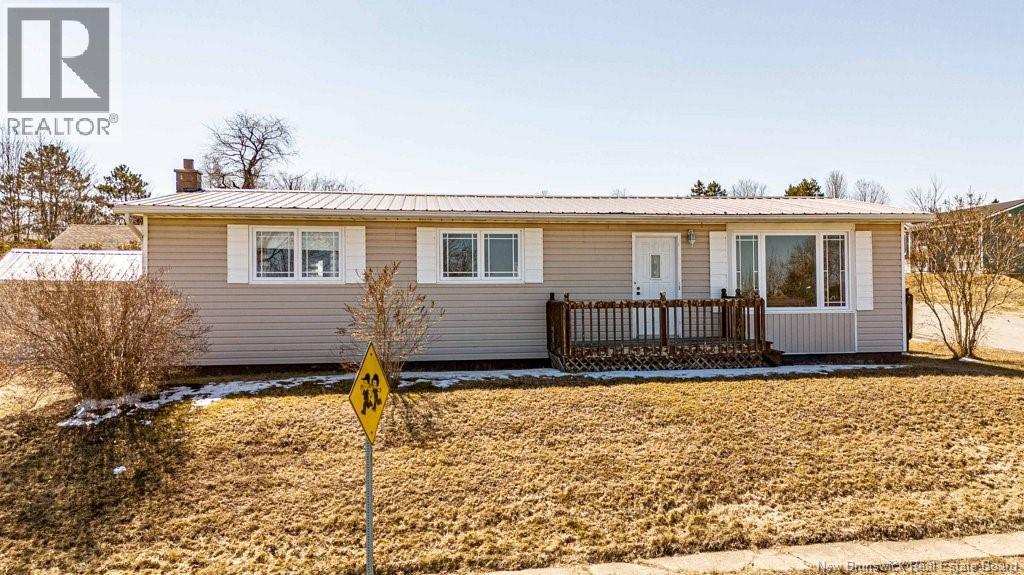 16 Harding Drive, Nackawic, New Brunswick  E6G 1C4 - Photo 39 - NB137095