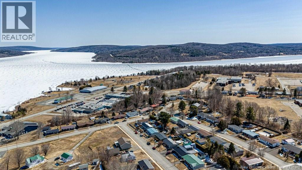 16 Harding Drive, Nackawic, New Brunswick  E6G 1C4 - Photo 45 - NB137095