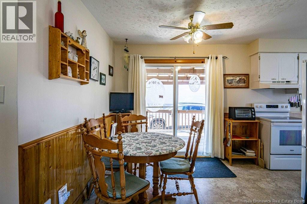 16 Harding Drive, Nackawic, New Brunswick  E6G 1C4 - Photo 8 - NB137095