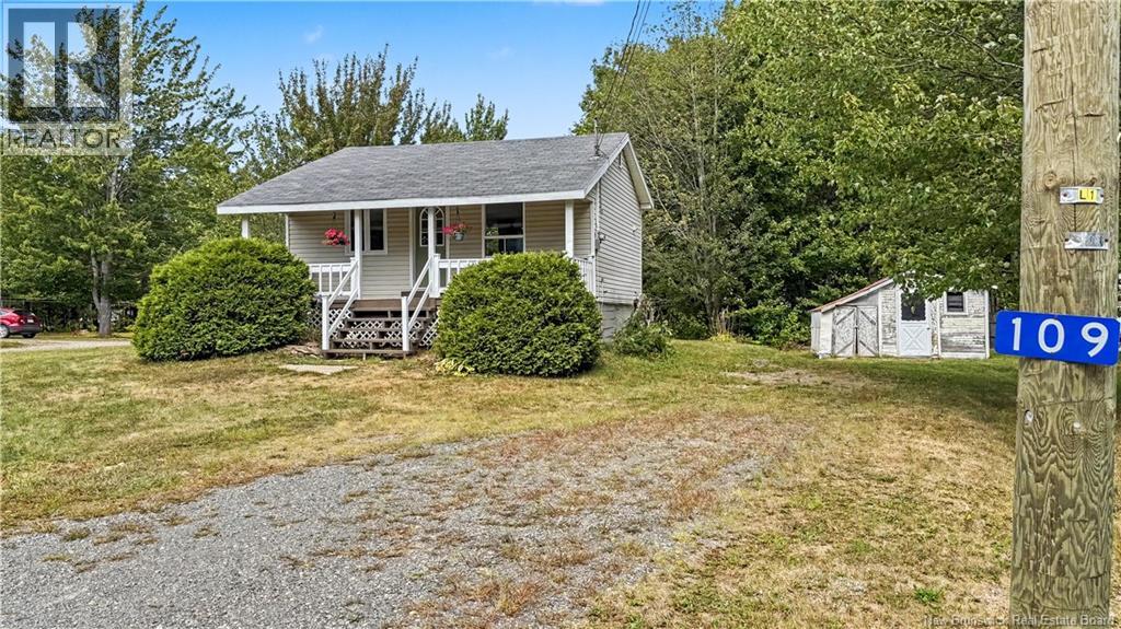 109 Moise, Rogersville, New Brunswick  E4Y 1T7 - Photo 2 - NB137117