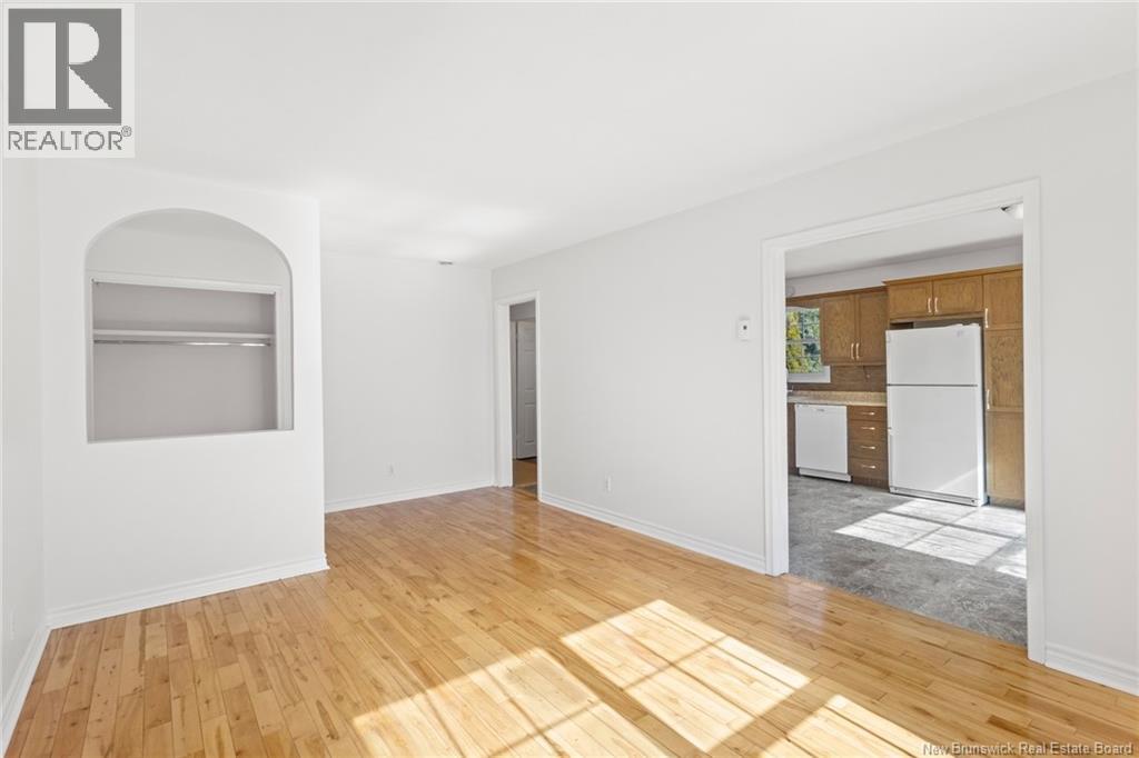 24 Mclaren Crescent, Nackawic, New Brunswick  E6G 1C7 - Photo 12 - NB136751