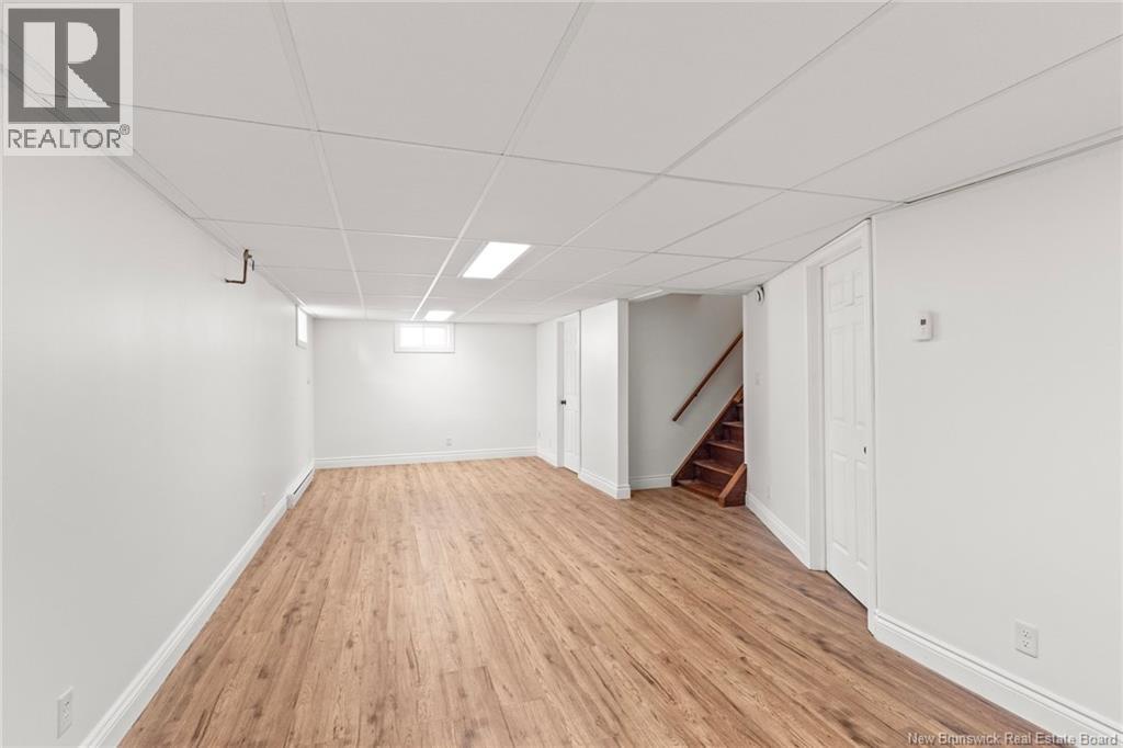 24 Mclaren Crescent, Nackawic, New Brunswick  E6G 1C7 - Photo 32 - NB136751