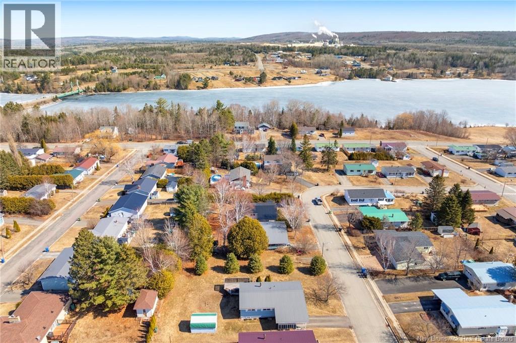 24 Mclaren Crescent, Nackawic, New Brunswick  E6G 1C7 - Photo 47 - NB136751