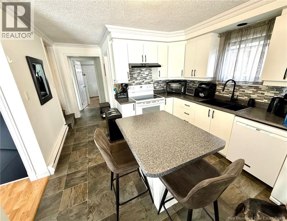 22 Rue Du Pêcheur Sud, Lamèque, New Brunswick  E8T 1L1 - Photo 10 - NB137000