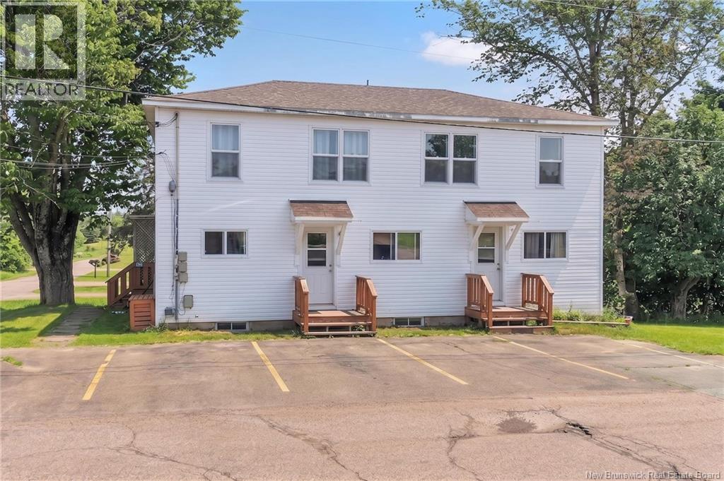 2 Copp Street, Sackville, New Brunswick E4L 3T7 - Photo 2 - NB137177