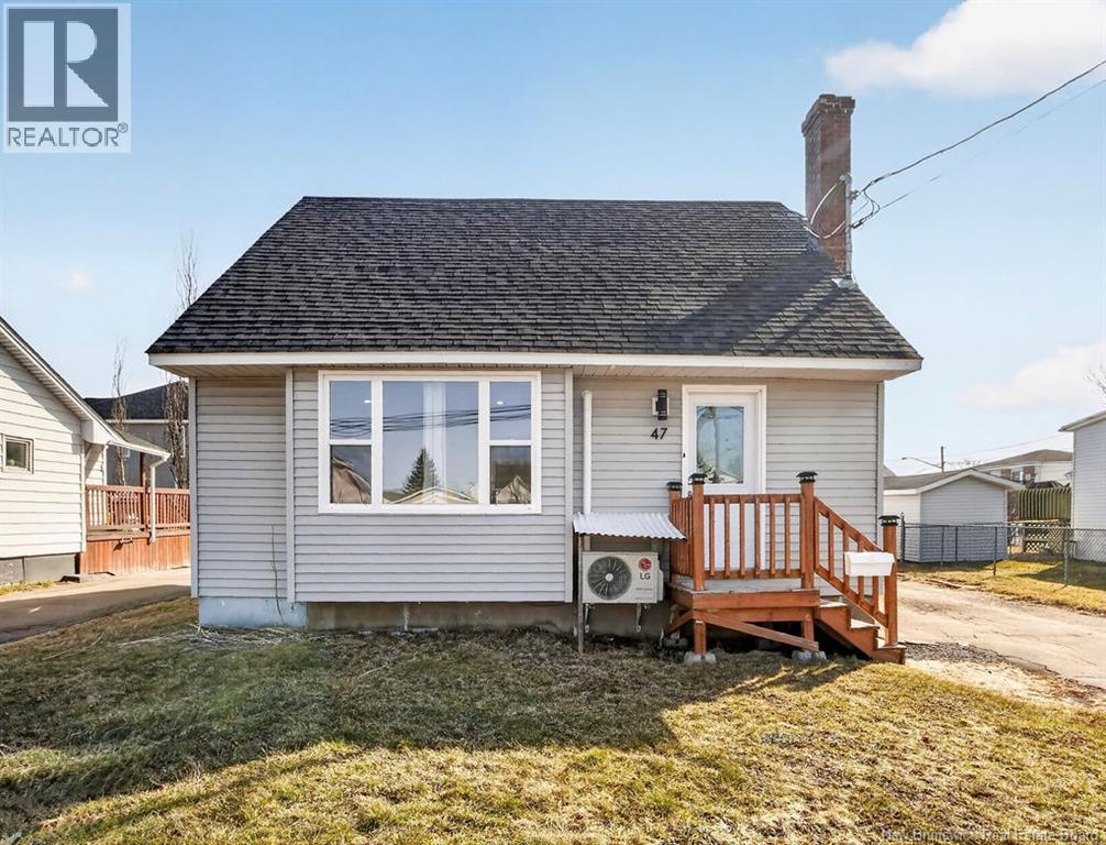 47 Churchill Street, Moncton, New Brunswick  E1C 7H9 - Photo 2 - NB136866