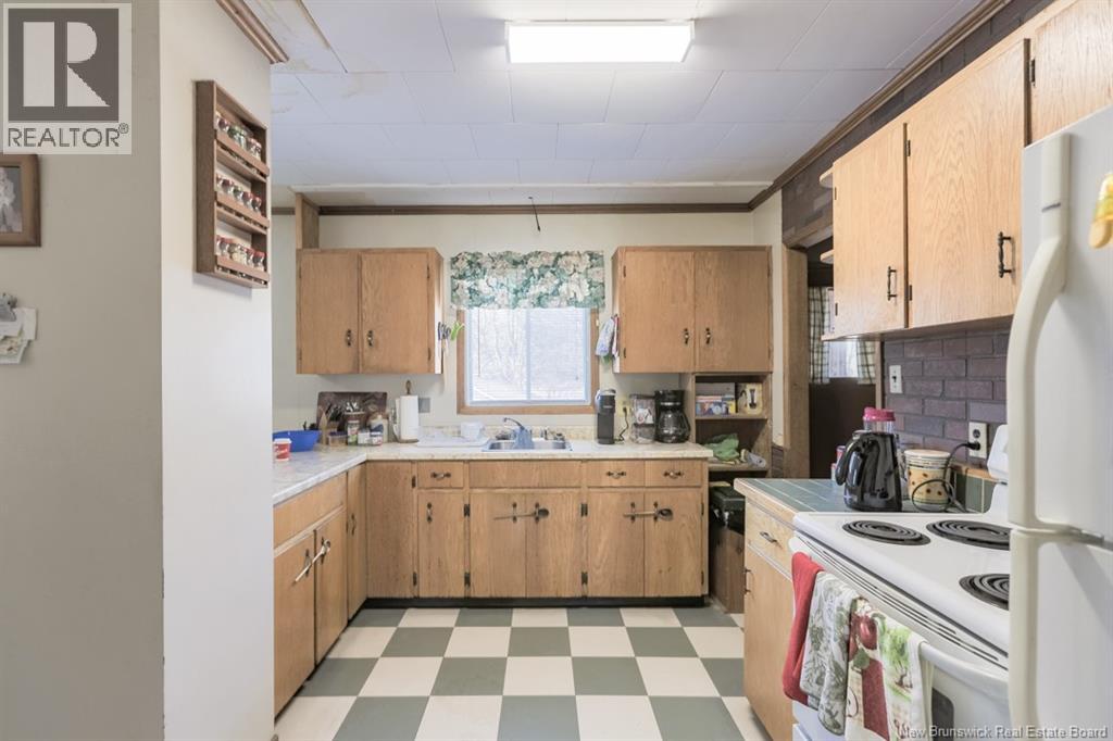 353 Millidge Avenue, Saint John, New Brunswick  E2K 2N2 - Photo 12 - NB137278