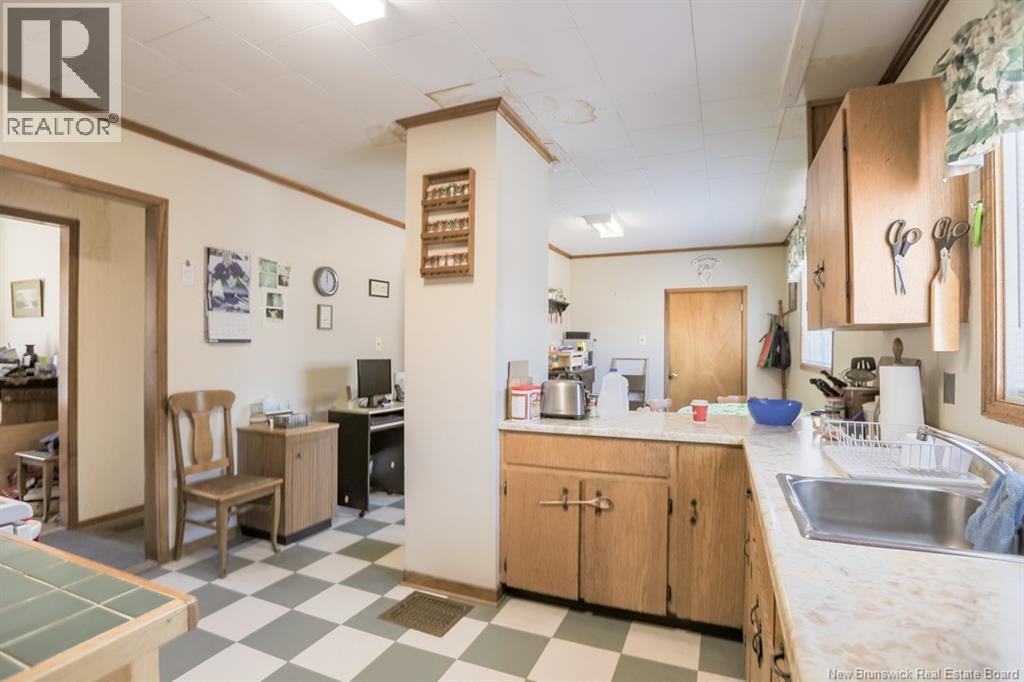 353 Millidge Avenue, Saint John, New Brunswick  E2K 2N2 - Photo 13 - NB137278