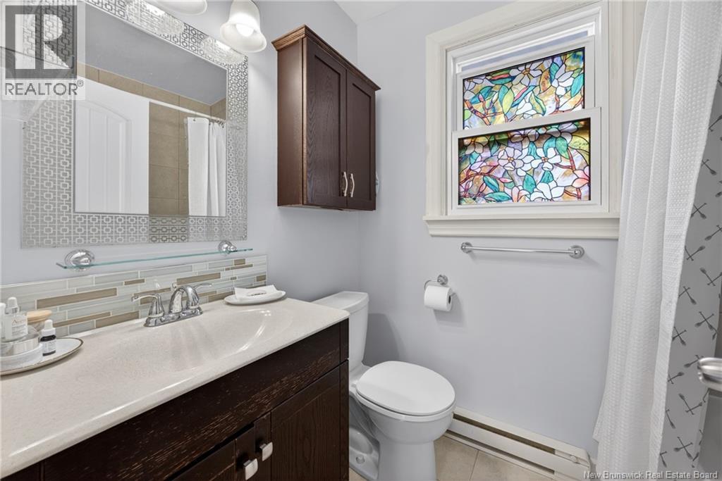 215 Fulton Avenue, Fredericton, New Brunswick  E3A 2B7 - Photo 30 - NB137363