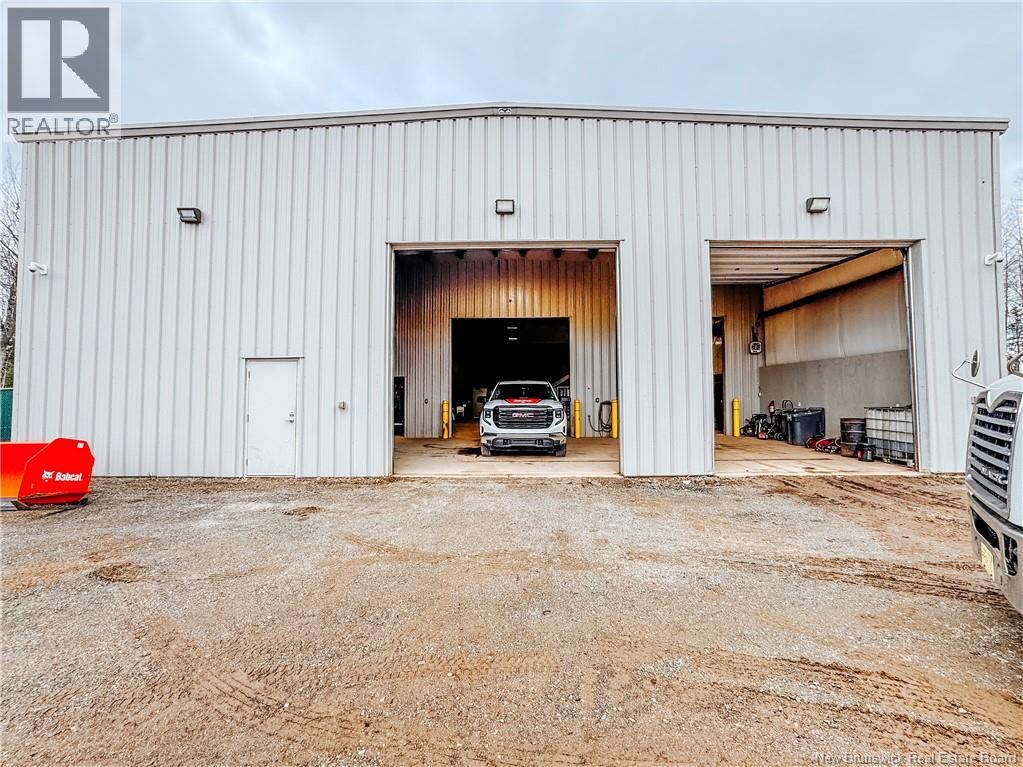 8 Galloway Street, Moncton, New Brunswick  E1H 2J4 - Photo 33 - NB137348