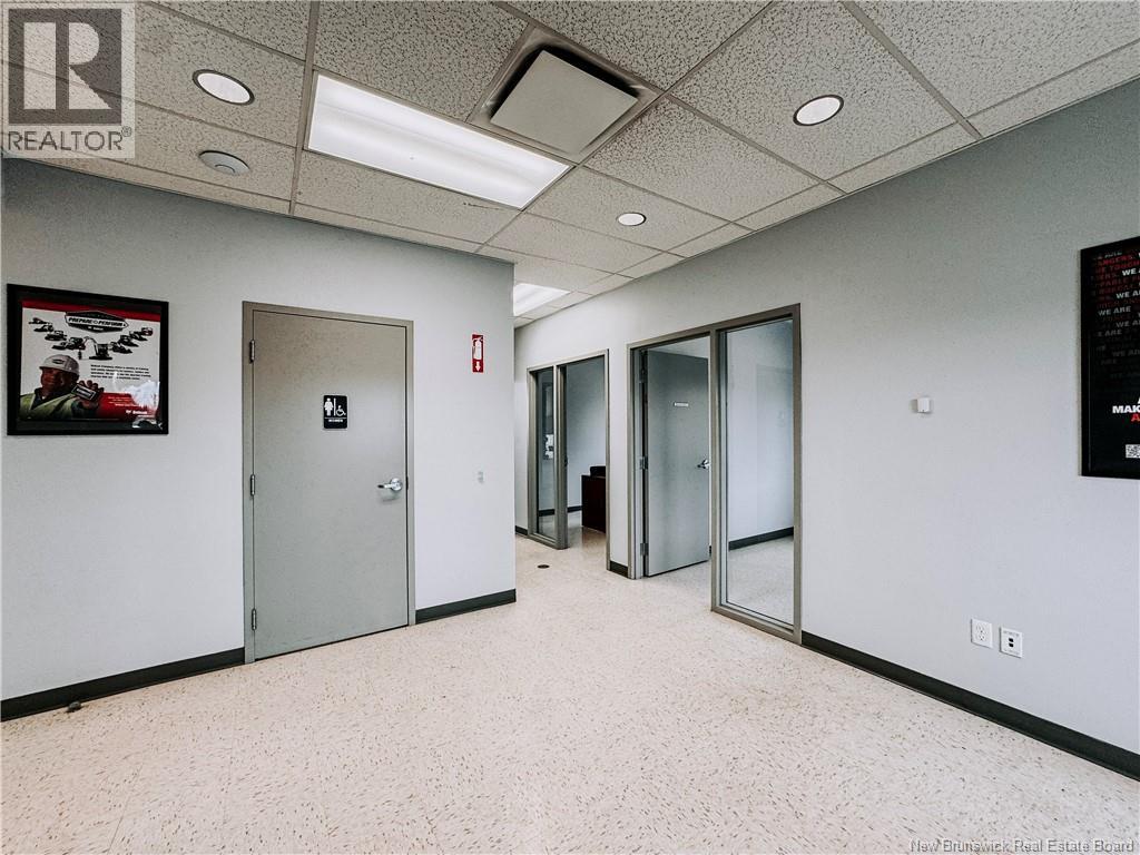 8 Galloway Street, Moncton, New Brunswick  E1H 2J4 - Photo 4 - NB137348